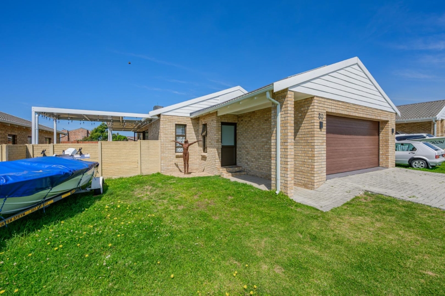 2 Bedroom Property for Sale in Sherwood Eastern Cape